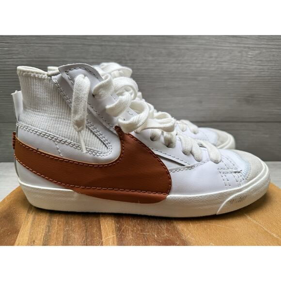 Nike Blazer Mid \'77 Jumbo (DD3111 101) Sneaker Trainer Sports Mens 9 main image 2